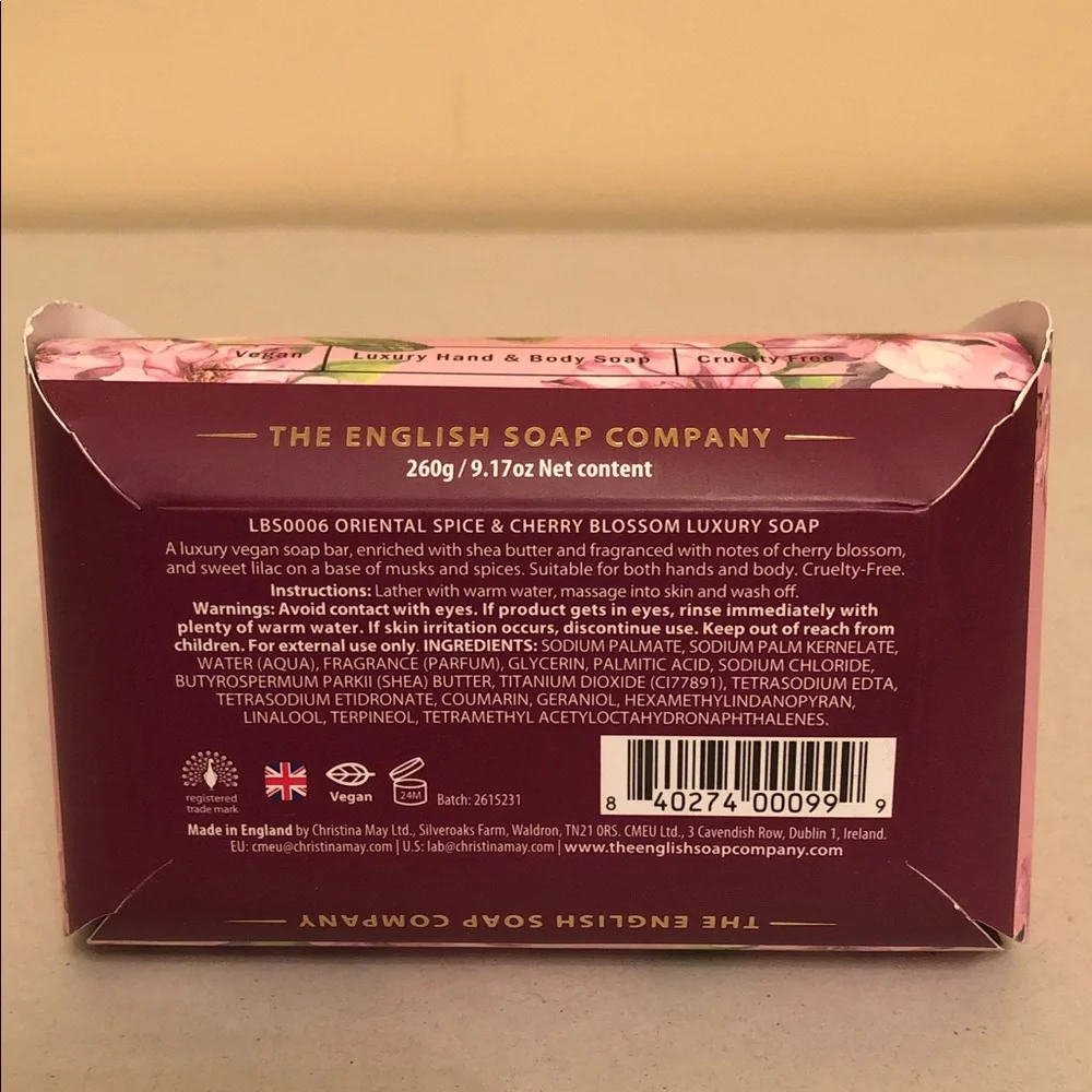 THE ENGLISH SOAP COMPANY Bar Soap Oriental Spice and Cherry Blossom
